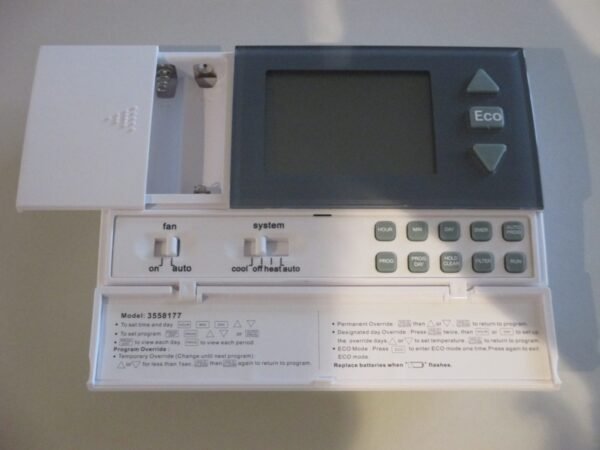 Garrison Large Display Programmable Digital Thermostat 7-Day or 5+2-Day Battery or 24Vac